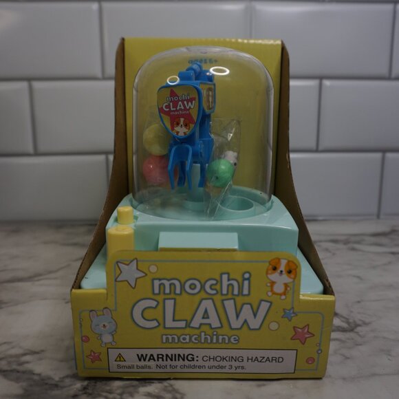Mochi Mini Claw Machine Game - Picture 4 of 14